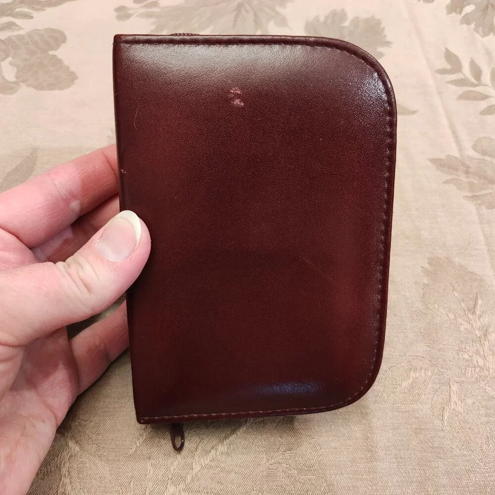 Vintage Toiletry Travel Kit, New with Tags! - Picture 14 of 14